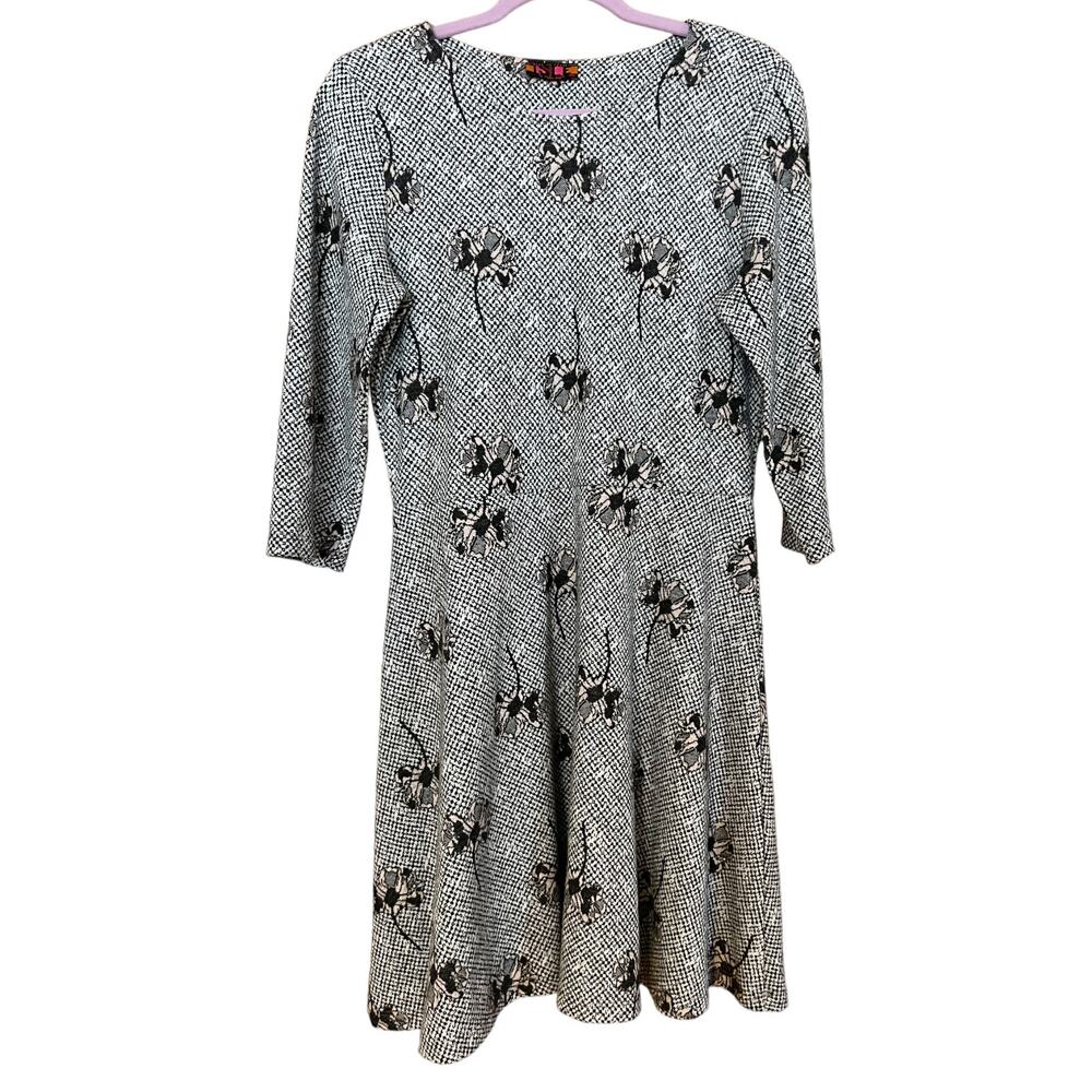 Isle by Melis Kozan A-Line Fit & Flare dress, Gray Print Pink Floral Size M